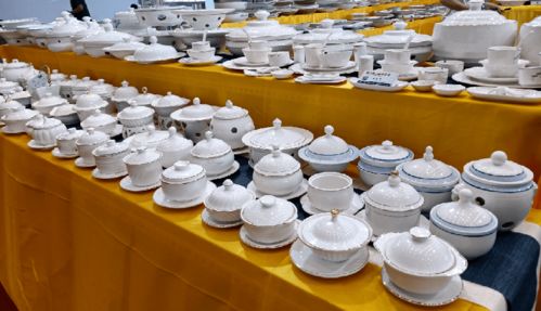 展会第二天现场亮点多多精彩纷呈,河南团餐供应链建设高峰论坛今日举办