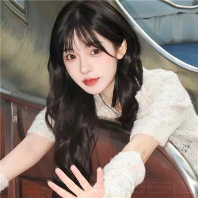 号舱房的女人